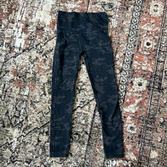 Spanx leggings - Picture 1 of 2